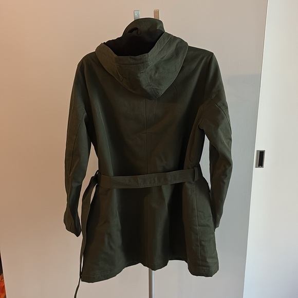 Stylish fall coat - Picture 2 of 5